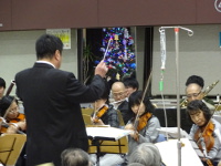 室蘭市民オーケストラによるクリスマスソングの演奏
