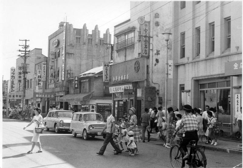 昭和30年代の大町丸井前